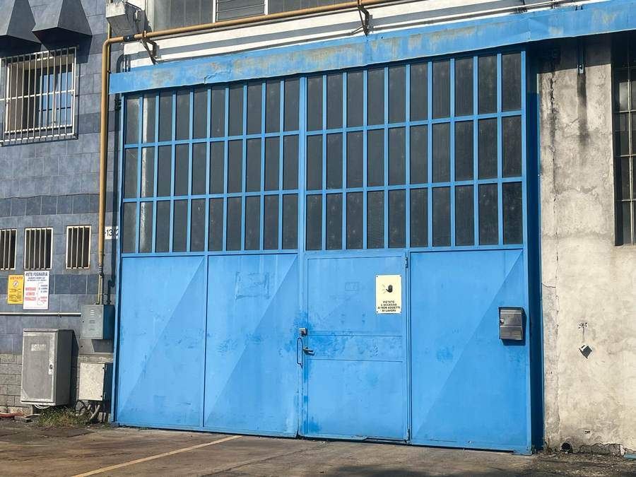 Ingresso magazzino Rizzuti Macchine Utensili Bosconero